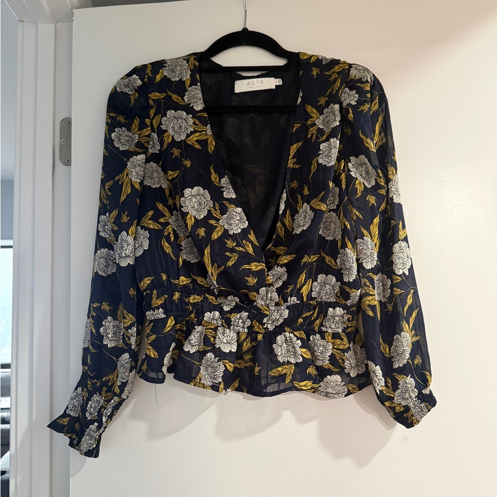 ASTR Navy and Yellow Floral Blouse